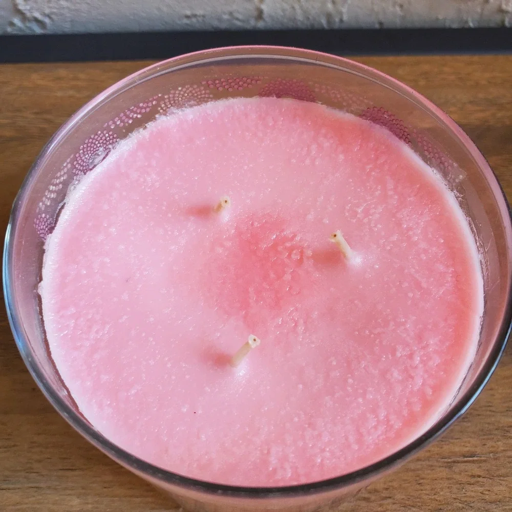 Bath & Body Works Winter Rose Candle 3 Wick Pink Glass Jar 14.5oz Sandalwood New - Picture 3 of 5
